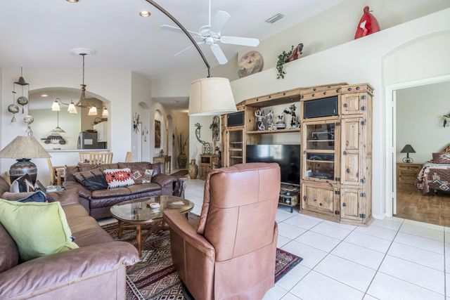 7180 Cataluna Circle, Delray Beach, FL 33446