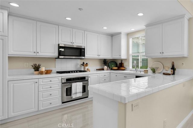 56 Glenalmond, Ladera Ranch, CA 92694