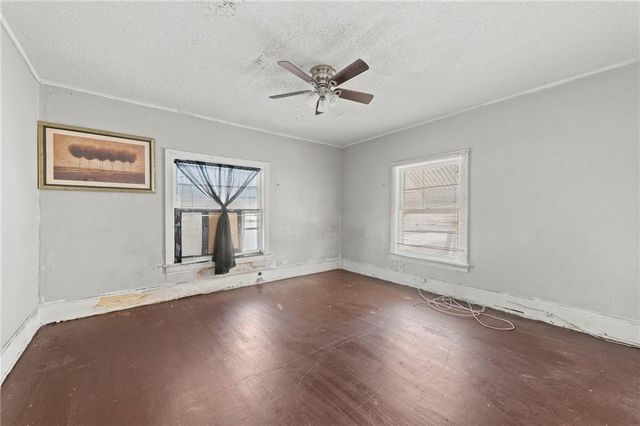 2951 Victor Street, Kansas City, MO 64128