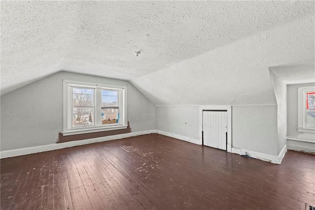 2951 Victor Street, Kansas City, MO 64128