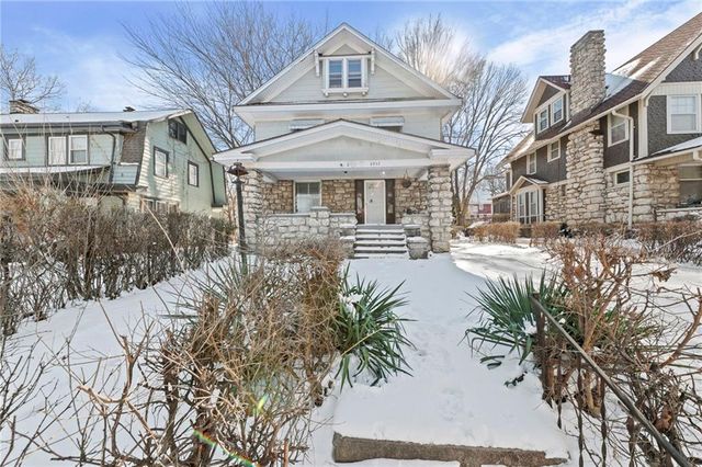 2951 Victor Street, Kansas City, MO 64128