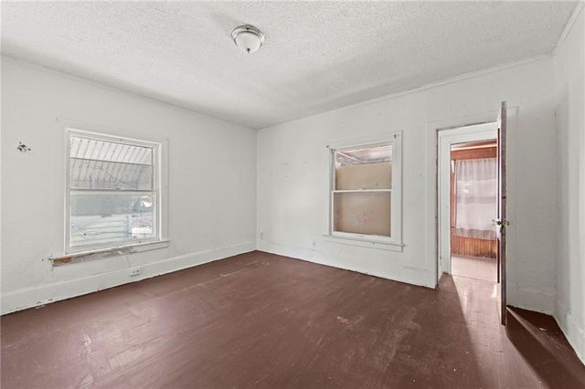 2951 Victor Street, Kansas City, MO 64128