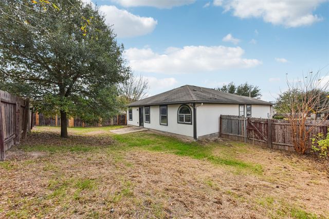 745 Covent DR, Kyle, TX 78640