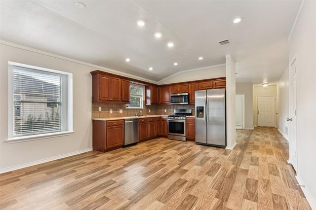 745 Covent DR, Kyle, TX 78640