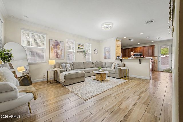 7406 E OLLA Avenue, Mesa, AZ 85212