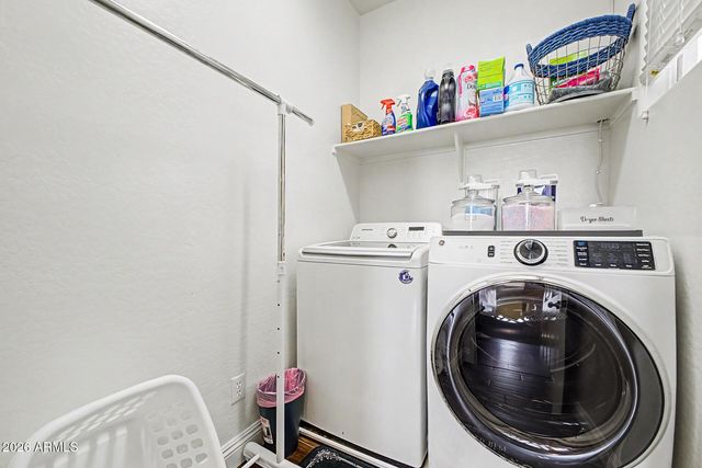 7406 E OLLA Avenue, Mesa, AZ 85212