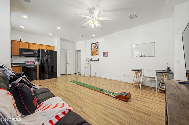 7406 E OLLA Avenue, Mesa, AZ 85212