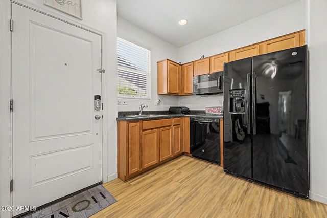 7406 E OLLA Avenue, Mesa, AZ 85212