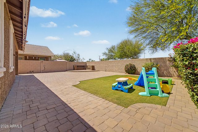 7406 E OLLA Avenue, Mesa, AZ 85212