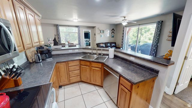 11443 S OPEN VIEW LN, South Jordan, UT 84009