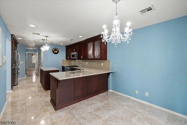 376 Kenwood St 9, Englewood City, NJ 07631