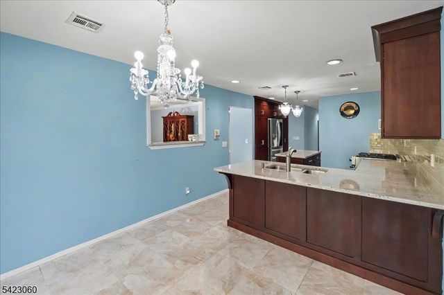 376 Kenwood St 9, Englewood City, NJ 07631