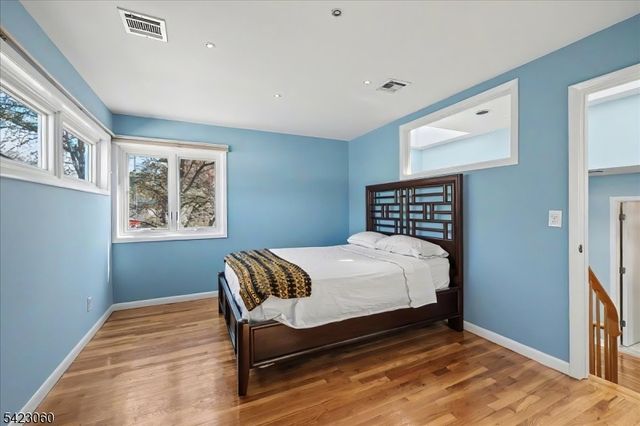 376 Kenwood St 9, Englewood City, NJ 07631