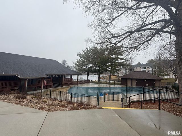 20 Trailridge Lane, Springfield, IL 62704