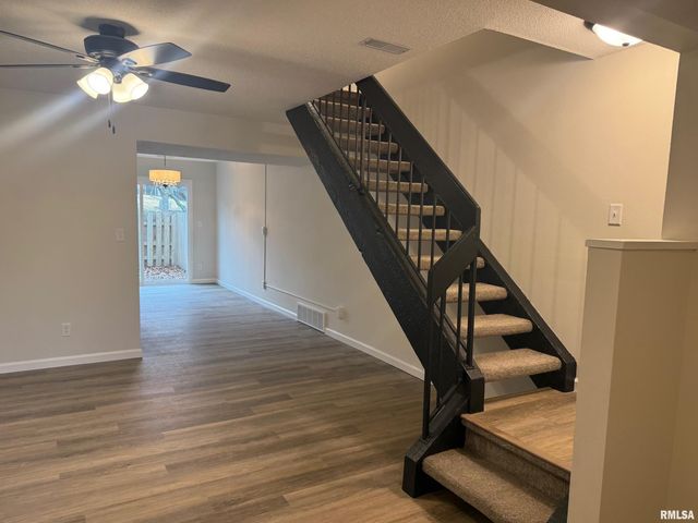 20 Trailridge Lane, Springfield, IL 62704