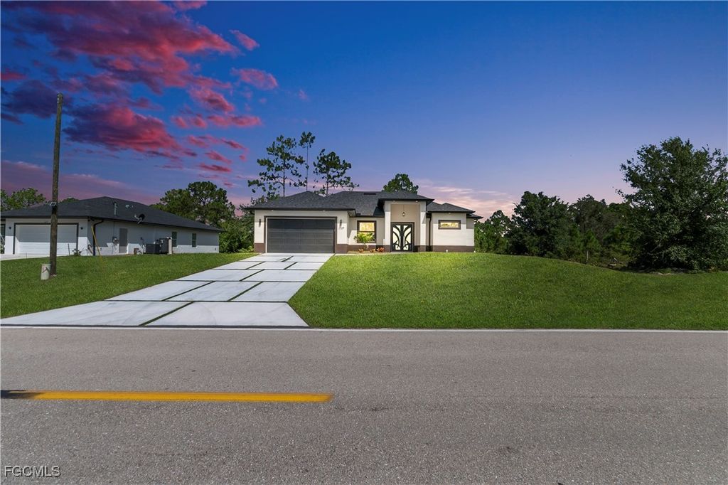 1129 Milwaukee BLVD, Lehigh Acres, FL 33974