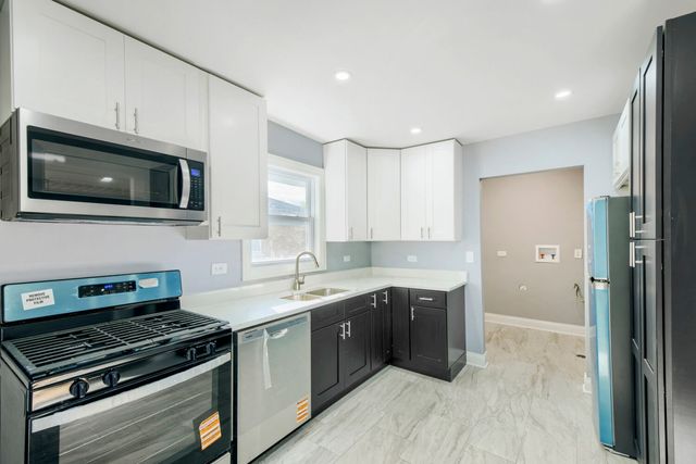 590 W 16th Street, Chicago Heights, IL 60411