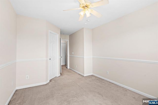 74 Mountainside Drive, Pompton Lakes, NJ 07442
