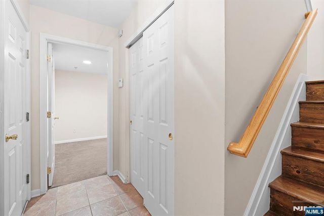 74 Mountainside Drive, Pompton Lakes, NJ 07442