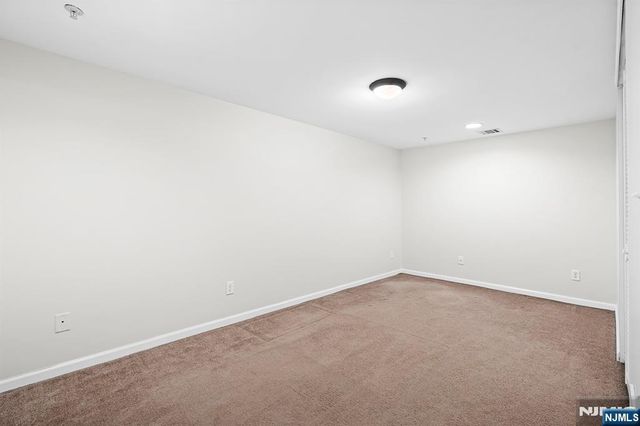 74 Mountainside Drive, Pompton Lakes, NJ 07442