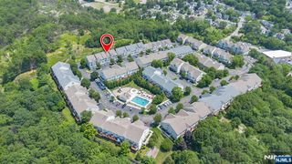 74 Mountainside Drive, Pompton Lakes, NJ 07442