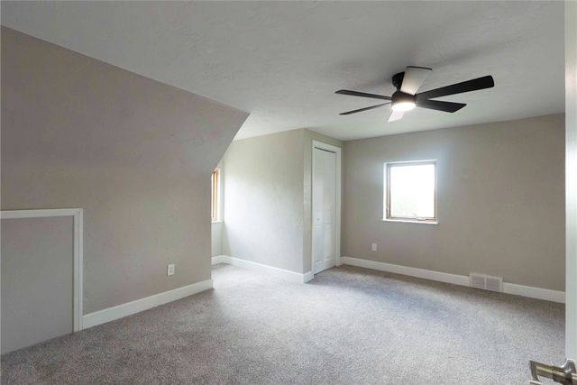 66 School, Green Tree, PA 15220