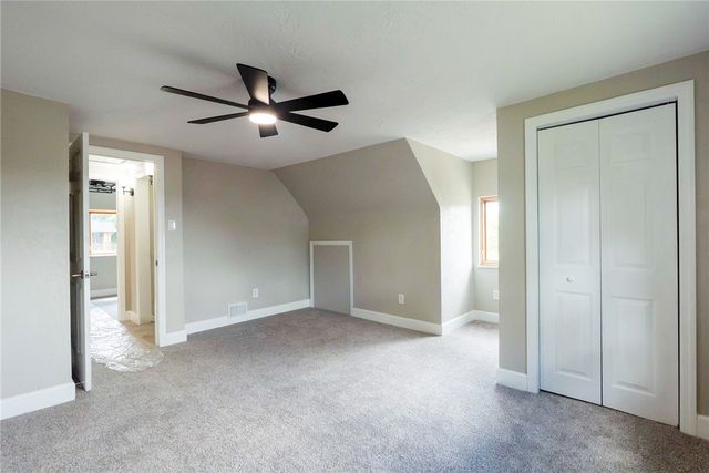 66 School, Green Tree, PA 15220