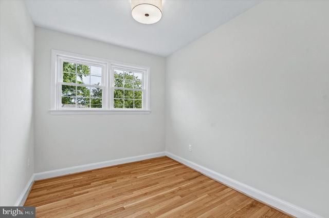 2214 COMMONWEALTH AVE, Alexandria, VA 22301