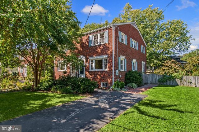 2214 COMMONWEALTH AVE, Alexandria, VA 22301