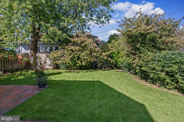 2214 COMMONWEALTH AVE, Alexandria, VA 22301