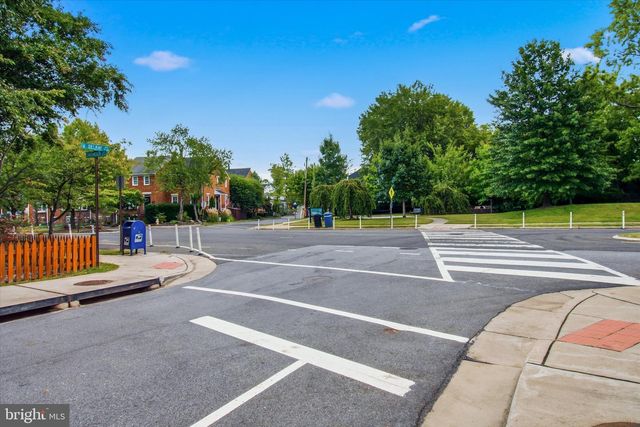 2214 COMMONWEALTH AVE, Alexandria, VA 22301
