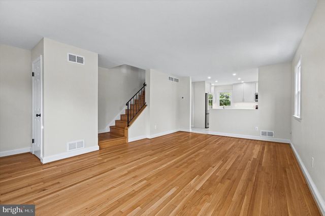 2214 COMMONWEALTH AVE, Alexandria, VA 22301