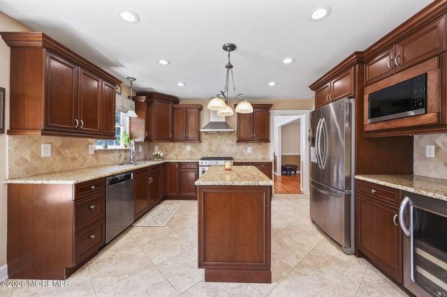 7 Boyd Road, Hazlet, NJ 07730