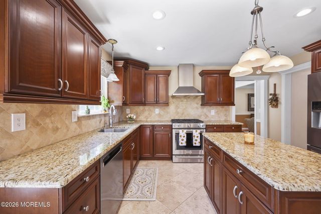 7 Boyd Road, Hazlet, NJ 07730