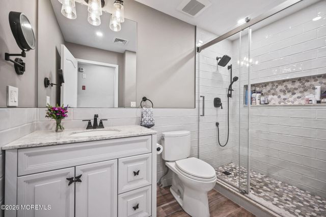 7 Boyd Road, Hazlet, NJ 07730