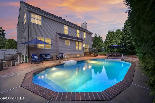 7 Boyd Road, Hazlet, NJ 07730