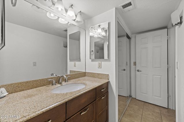2228 E CAMPBELL Avenue 114, Phoenix, AZ 85016