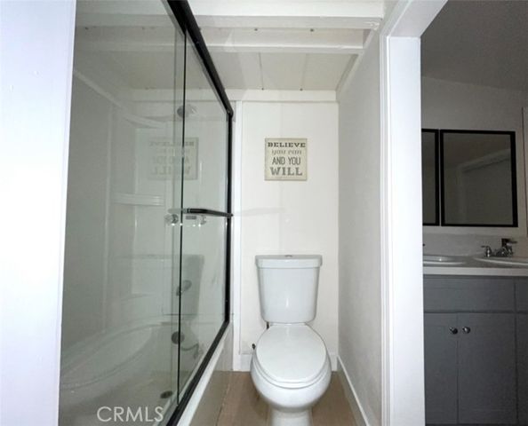 757 N Village Lane, Crestline, CA 92325