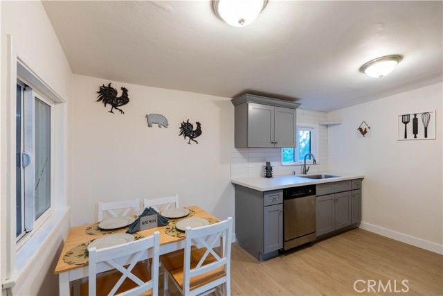 757 N Village Lane, Crestline, CA 92325