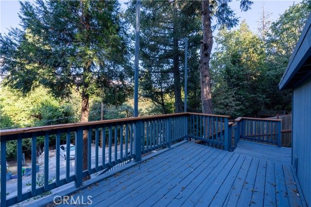 757 N Village Lane, Crestline, CA 92325
