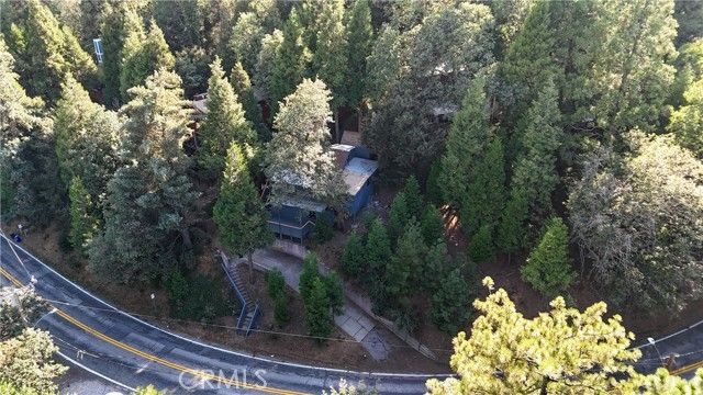 757 N Village Lane, Crestline, CA 92325