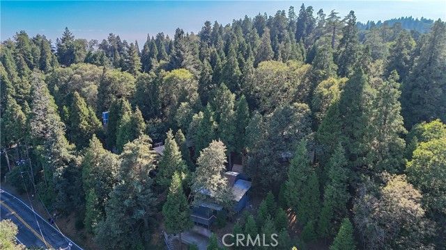 757 N Village Lane, Crestline, CA 92325