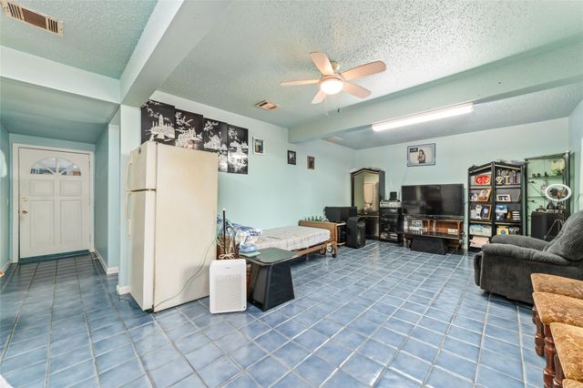 8023 Findlay Street, Houston, TX 77017