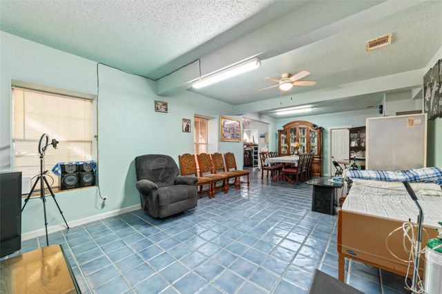 8023 Findlay Street, Houston, TX 77017