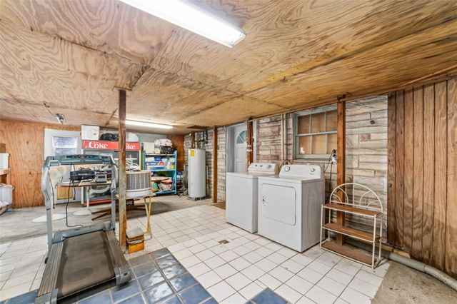 8023 Findlay Street, Houston, TX 77017