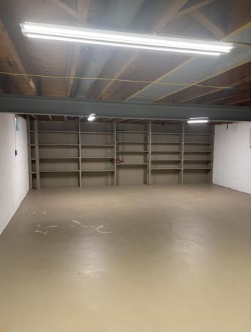 1111 Lawnview Avenue, Newark, OH 43055