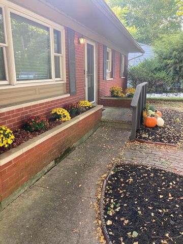 1111 Lawnview Avenue, Newark, OH 43055