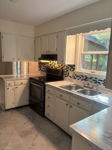 1111 Lawnview Avenue, Newark, OH 43055