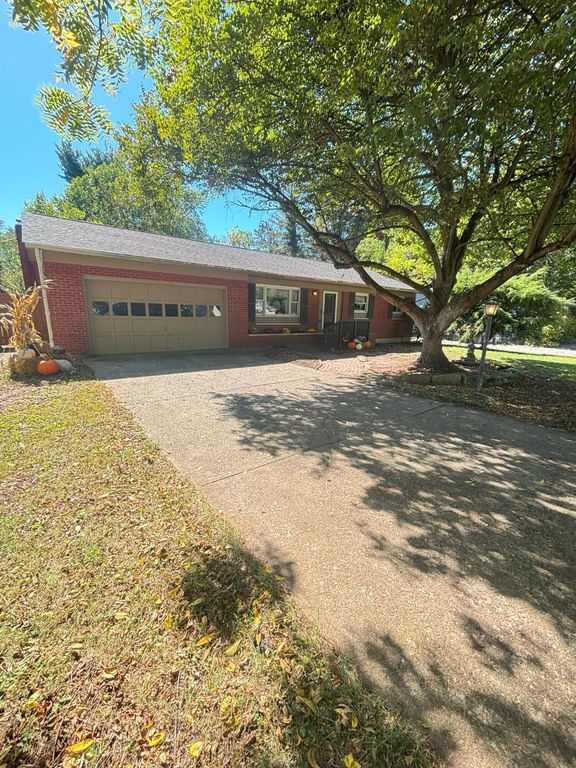 1111 Lawnview Avenue, Newark, OH 43055