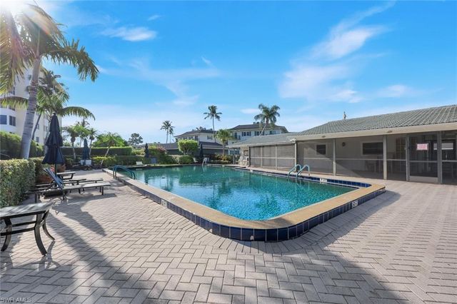 3400 Gulf Shore BLVD N B2, Naples, FL 34103